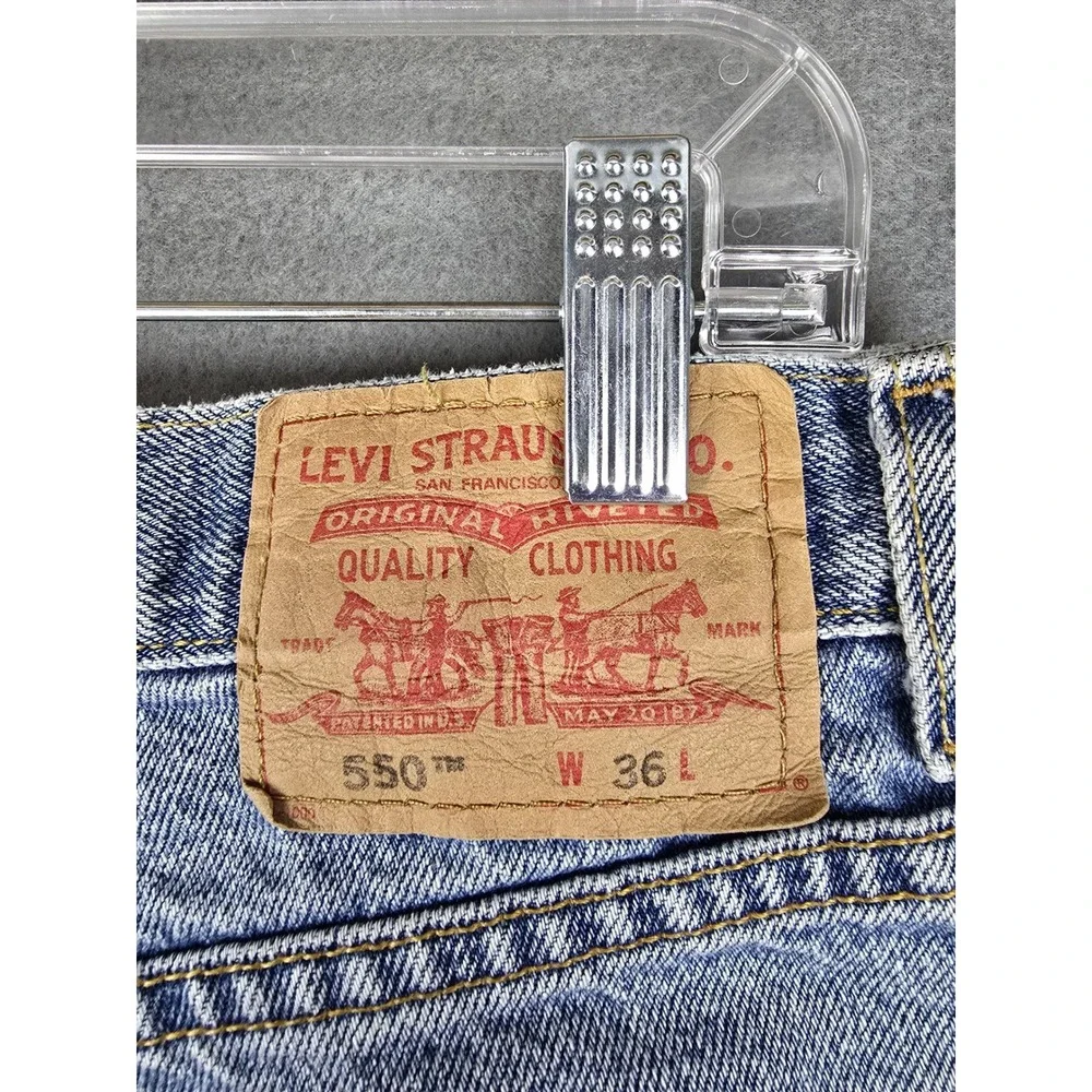 Levis 550 Mens Relaxed Fit Denim Shorts Light Wash Blue Jeans W36 36650-1801